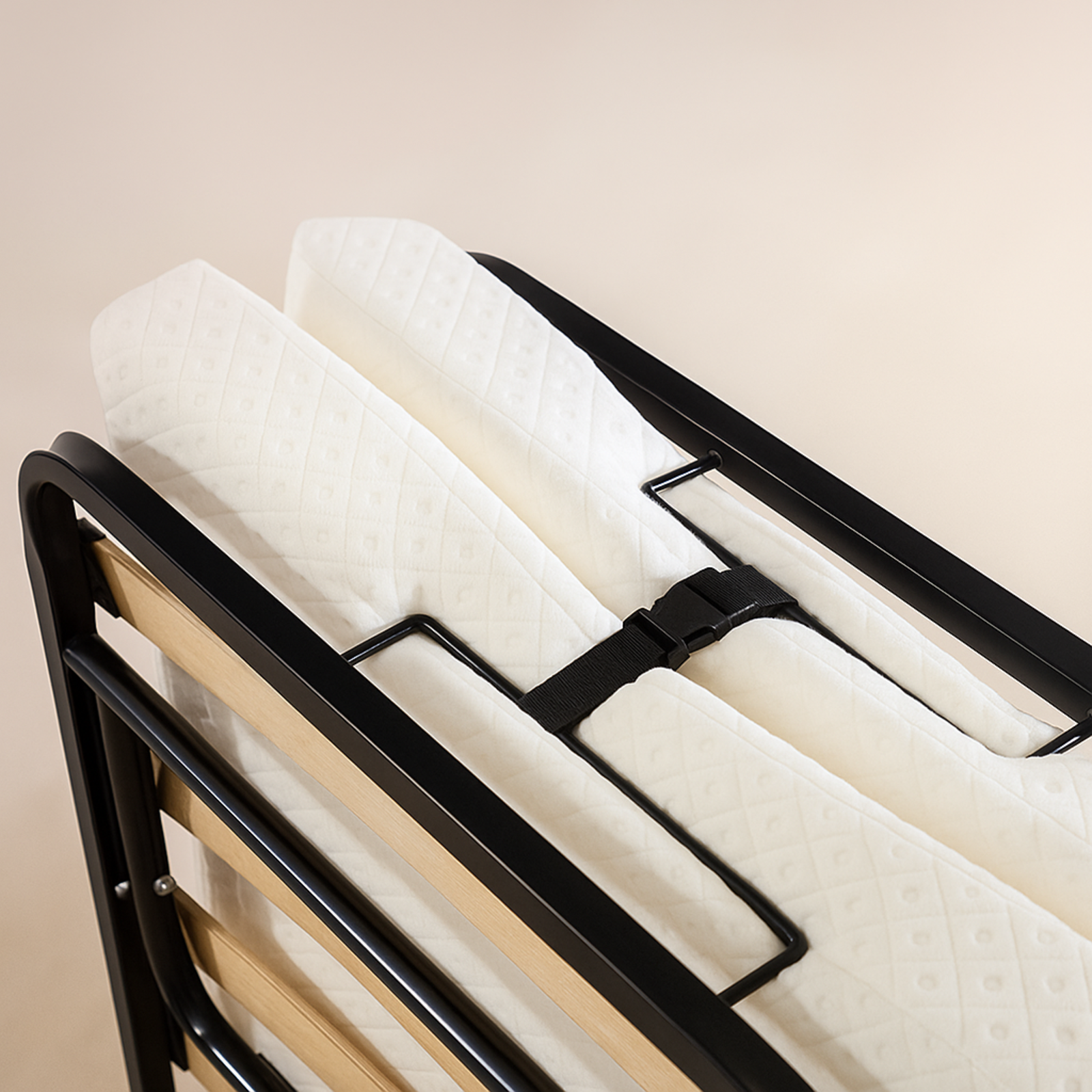 Lit pliant à roulettes avec matelas : lit d’appoint avec sommier à lattes flexibles - Collection Pliable