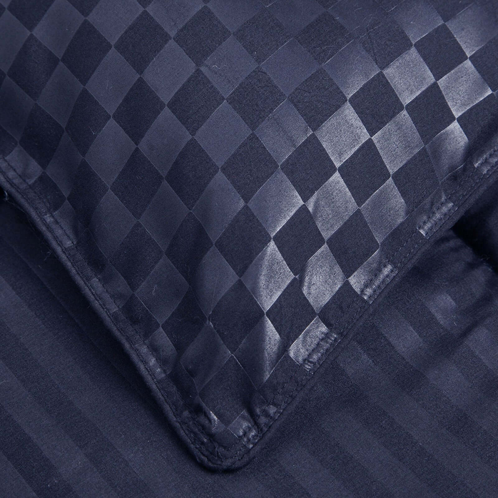 Couette légère tempérée, thermorégulatrice 4 saisons - Collection Soft Luxe