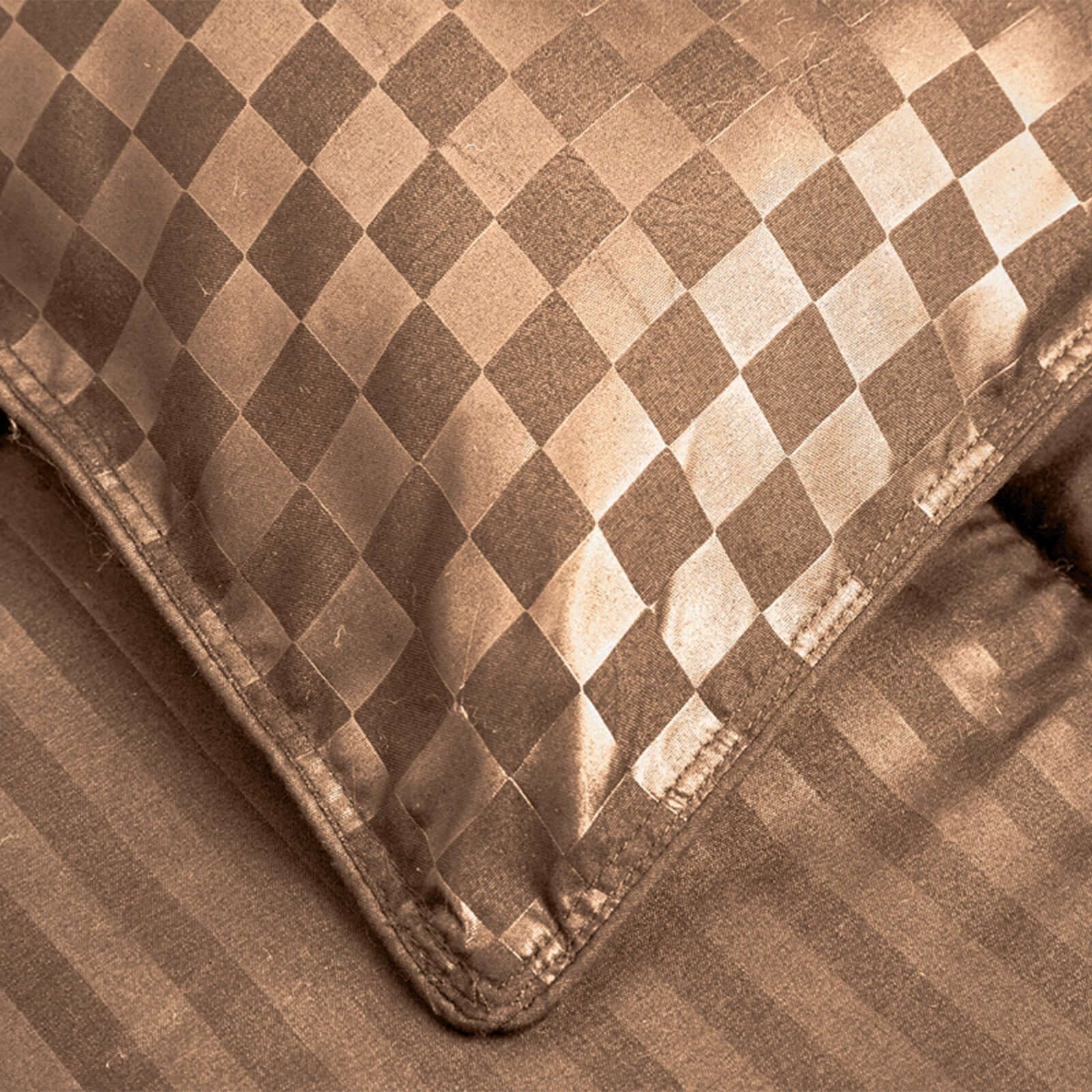 Couette légère tempérée, thermorégulatrice 4 saisons - Collection Soft Luxe