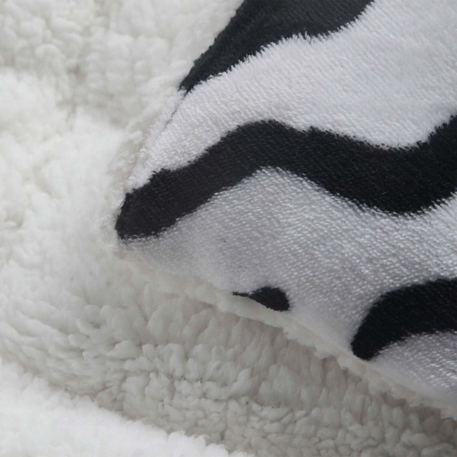 Wendebettdecke: weiß und schwarz