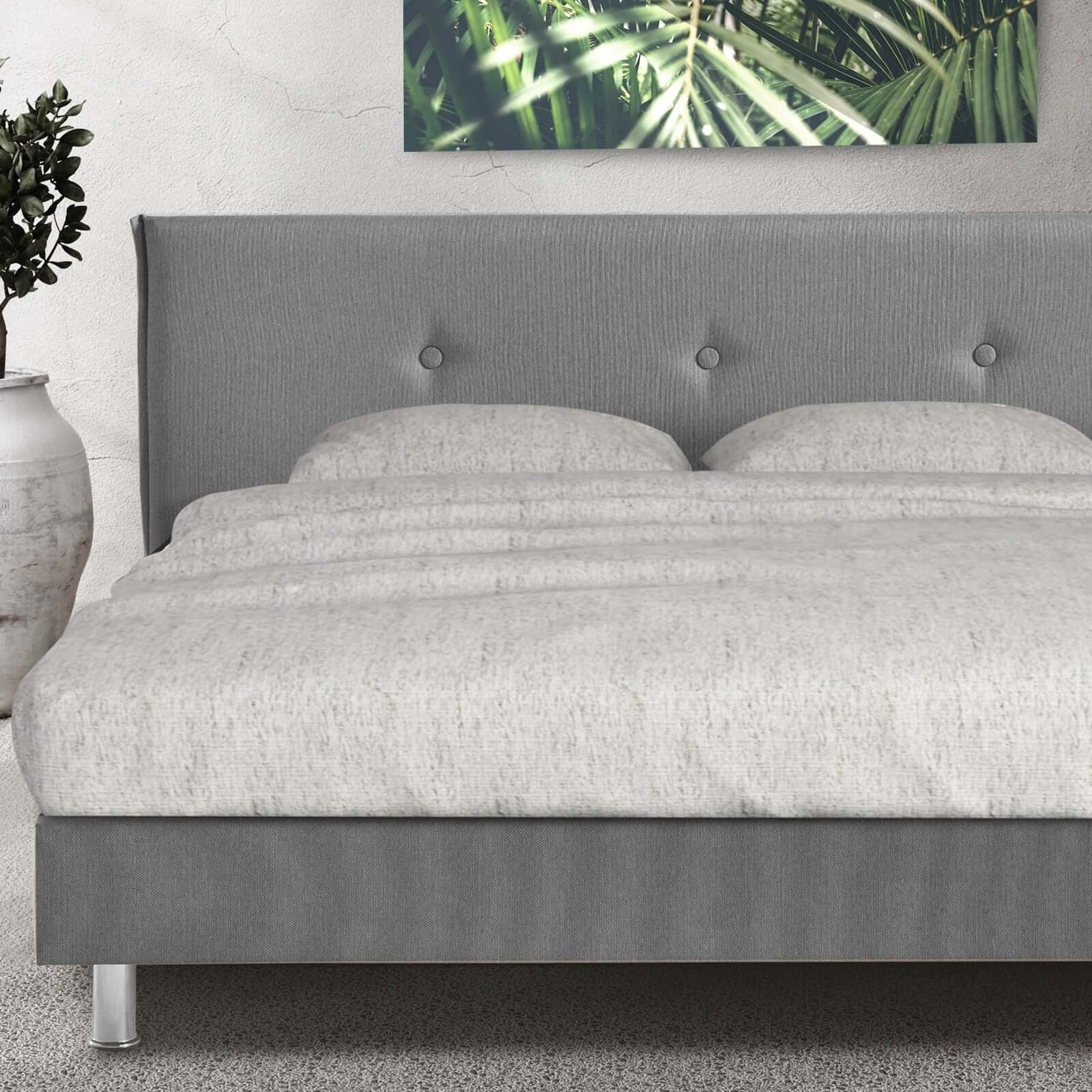 Bett Mallorca: Polsterstoff und Kopfteil