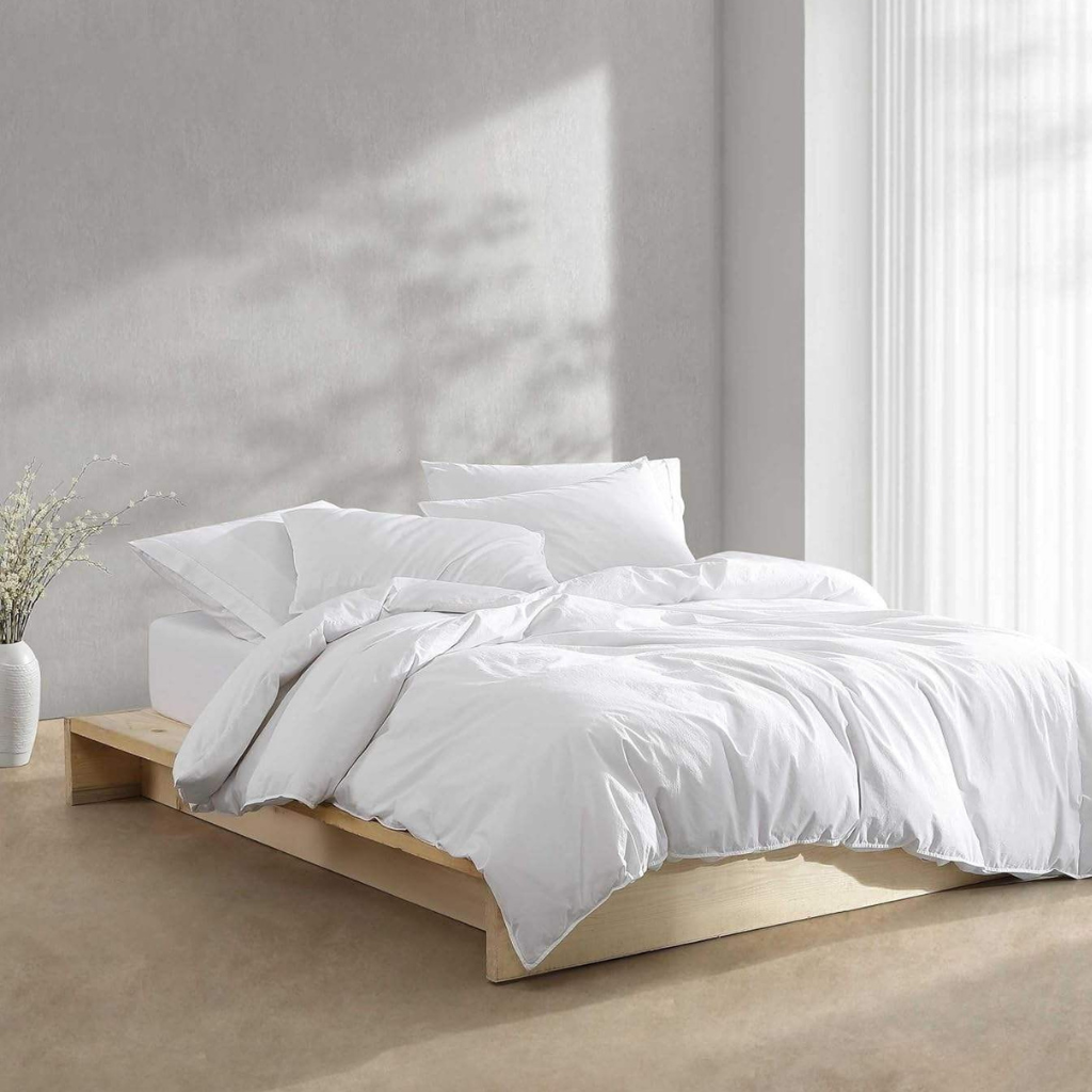 Complete white bedding set, polyester, soft, hypoallergenic - Solid Color Collection