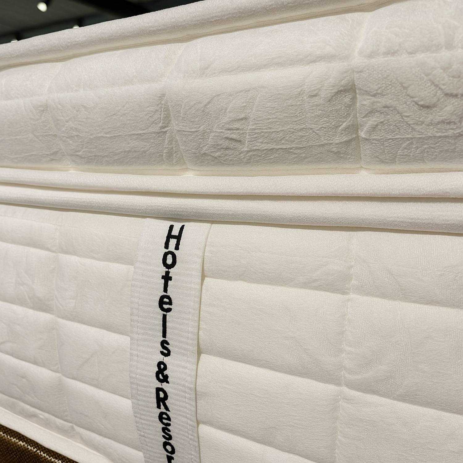 Matelas latex 35 cm, crin de cheval, mémoire de forme et ressorts ensachés - Collection Amethyste