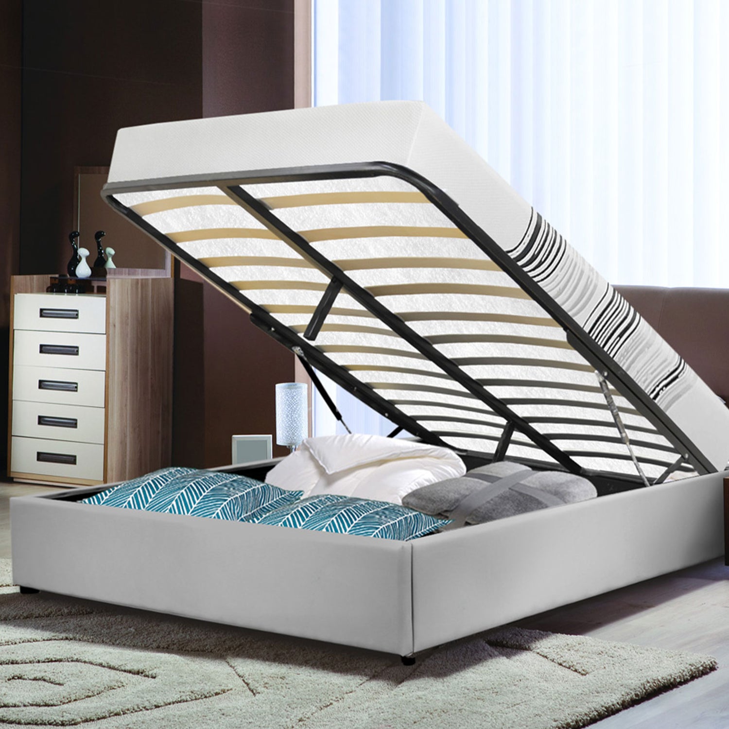 Vegas Bett mit Stauraum: Untergestell aus Kunstleder oder Stoff mit flexiblen Latten